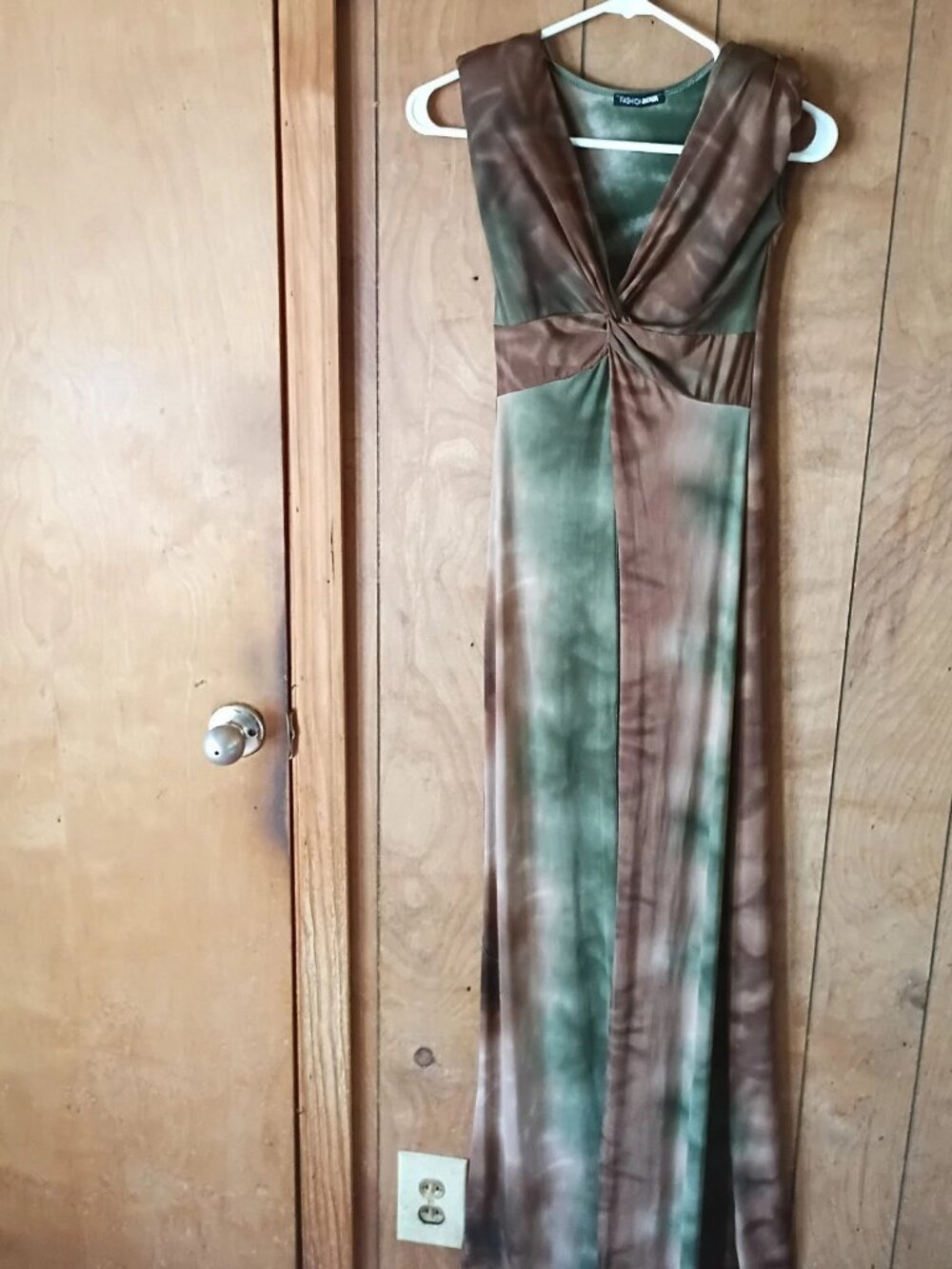 cut out maxi dress fashion nova | Dresses | Fashion Nova Cutout Xs Brown Green Tie Dye Made Usa Open Front Slit Pamela Cut Out Sleeveless Color:NUDE/SILVER Lace dress Macys7 beautiful dresses green A-line